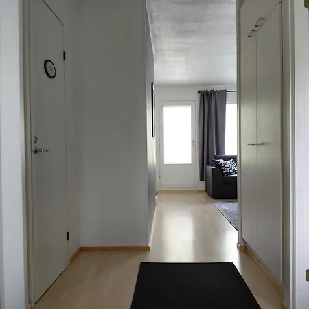 Apartment With Private Sauna & Free Parking *